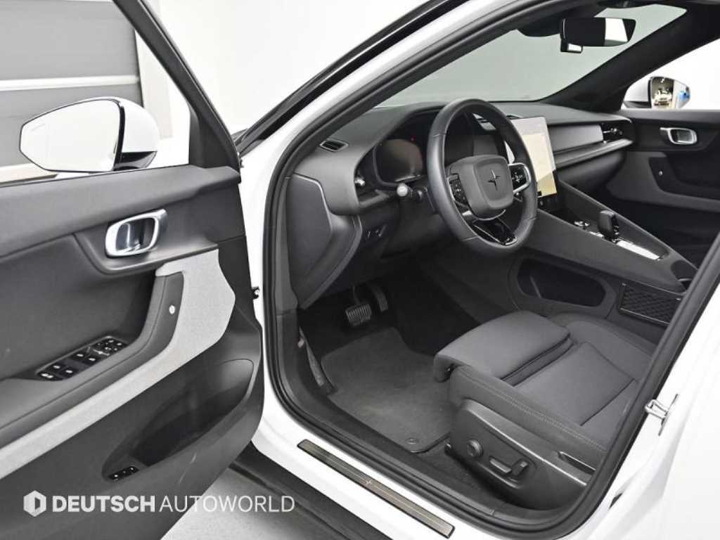 Polestar Polestar 2 — photo 09