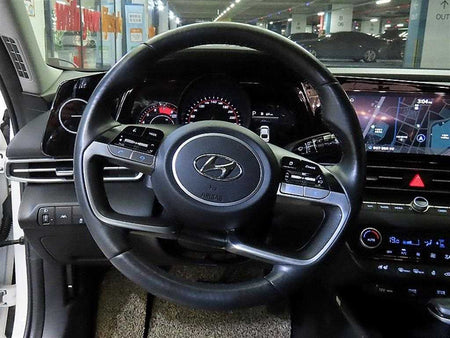 Hyundai Avante — photo 08