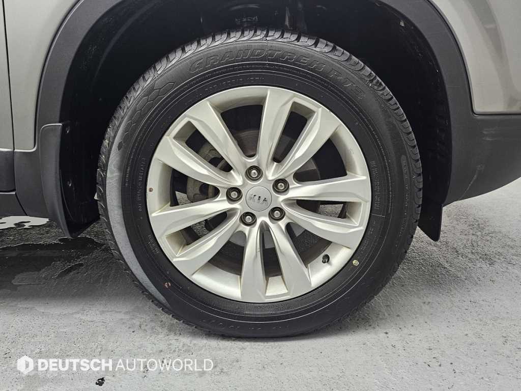 Kia Sorento — photo 05