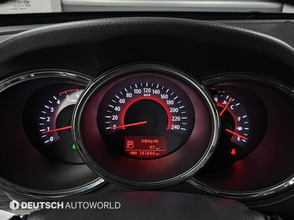 Kia Sorento — photo 08