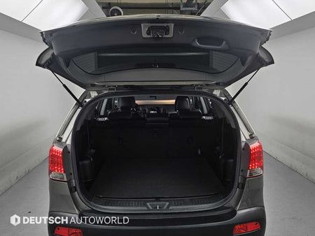 Kia Sorento — photo 19