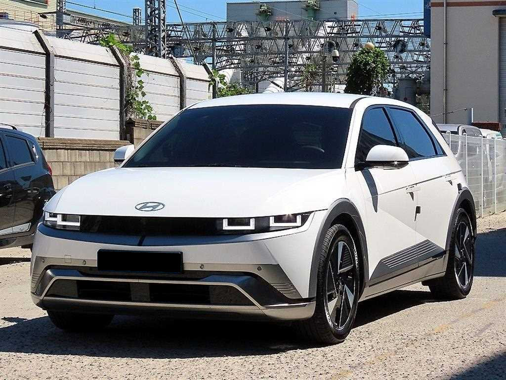 Hyundai Ioniq5 — photo 02