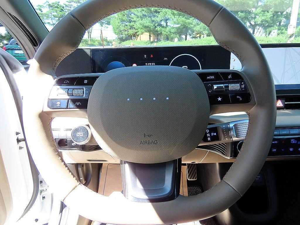 Hyundai Ioniq5 — photo 08