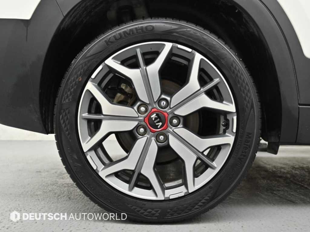 Kia Seltos — photo 05