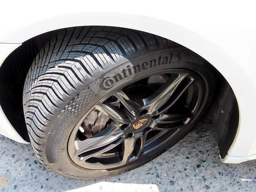 Porsche Panamera — photo 20