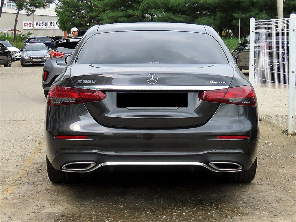 Mercedes-Benz E-Class — photo 04