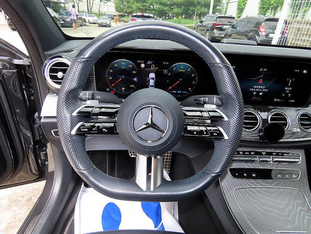 Mercedes-Benz E-Class — photo 08