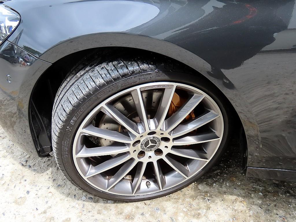 Mercedes-Benz E-Class — photo 20