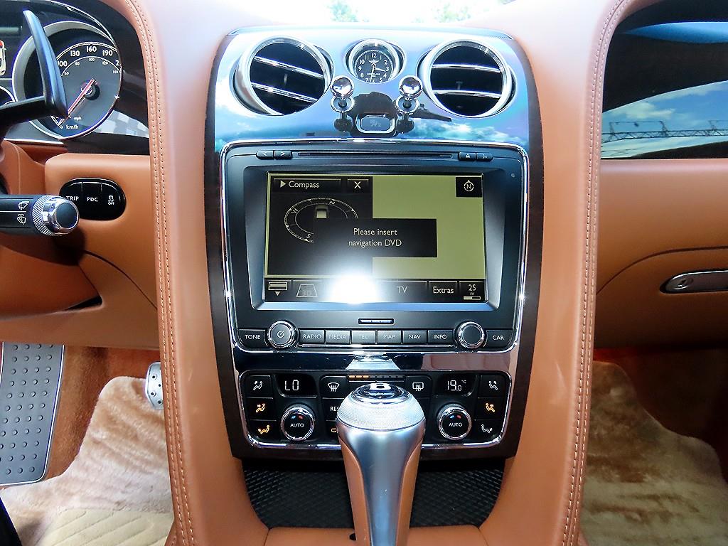 Bentley Continental — photo 13