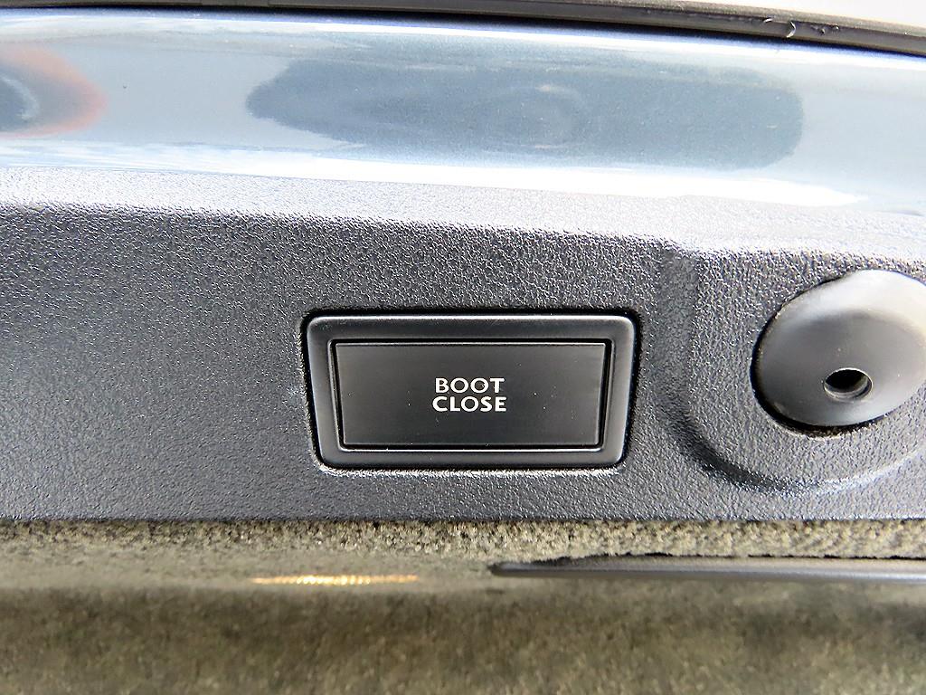 Bentley Continental — photo 15