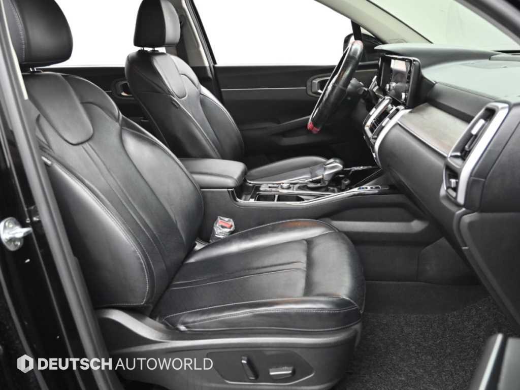 Kia Sorento — photo 10