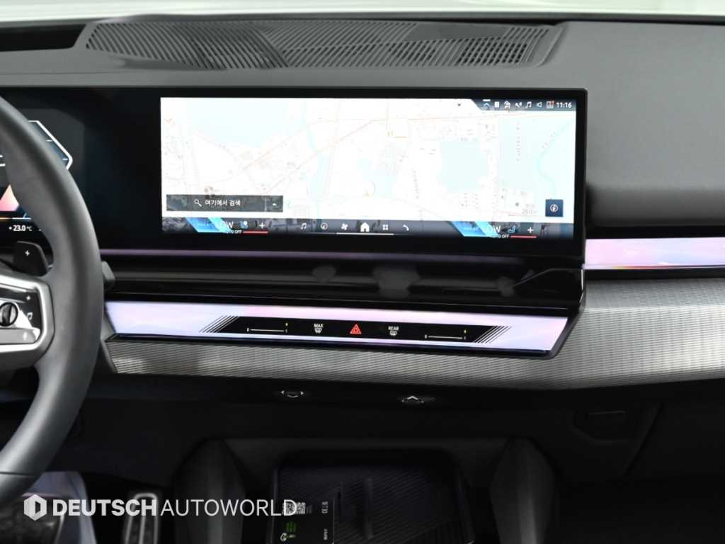 BMW 5-Series — photo 14
