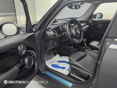 Mini Cooper — photo 11