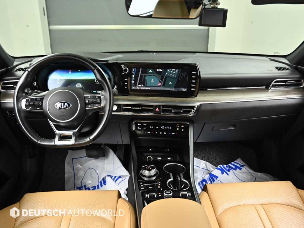 Kia K5 — photo 07