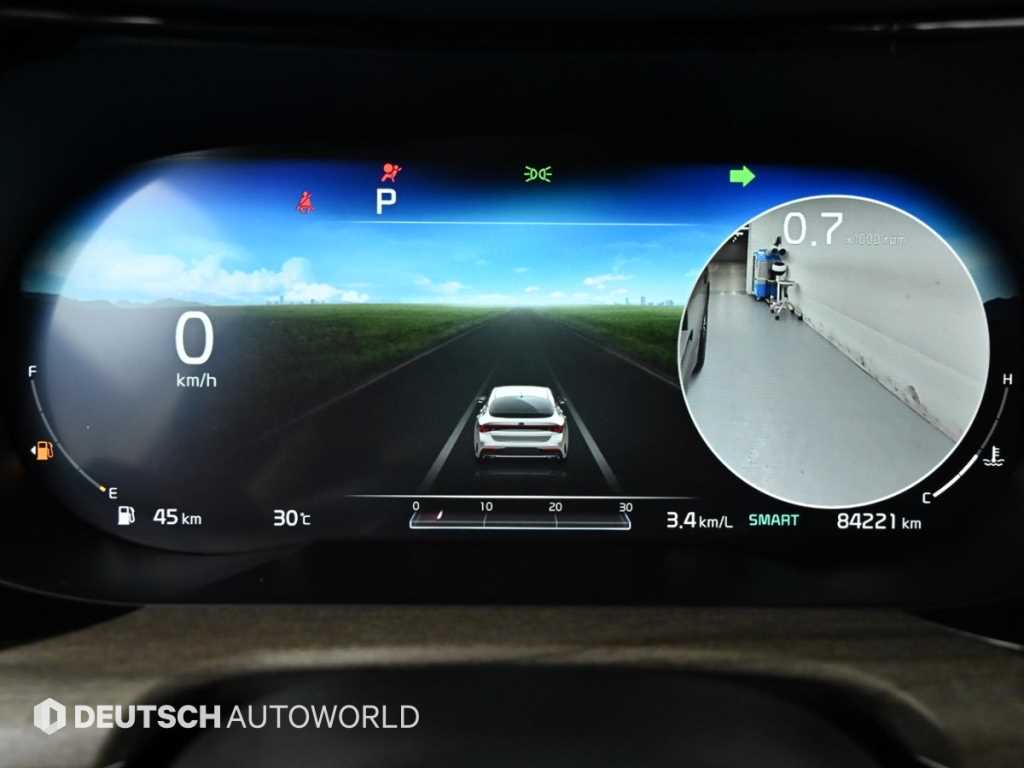 Kia K5 — photo 08