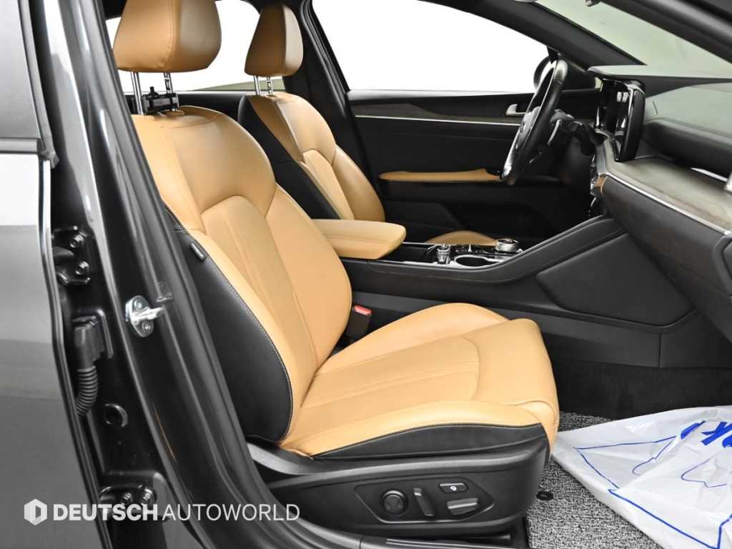 Kia K5 — photo 10