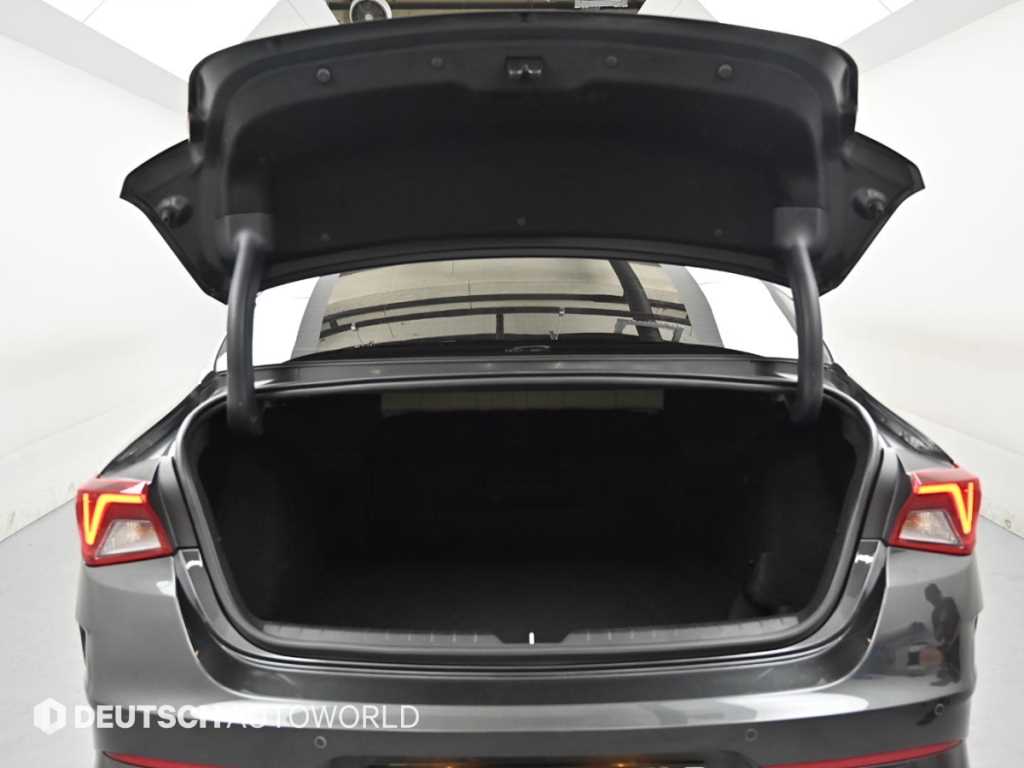 Kia K5 — photo 19