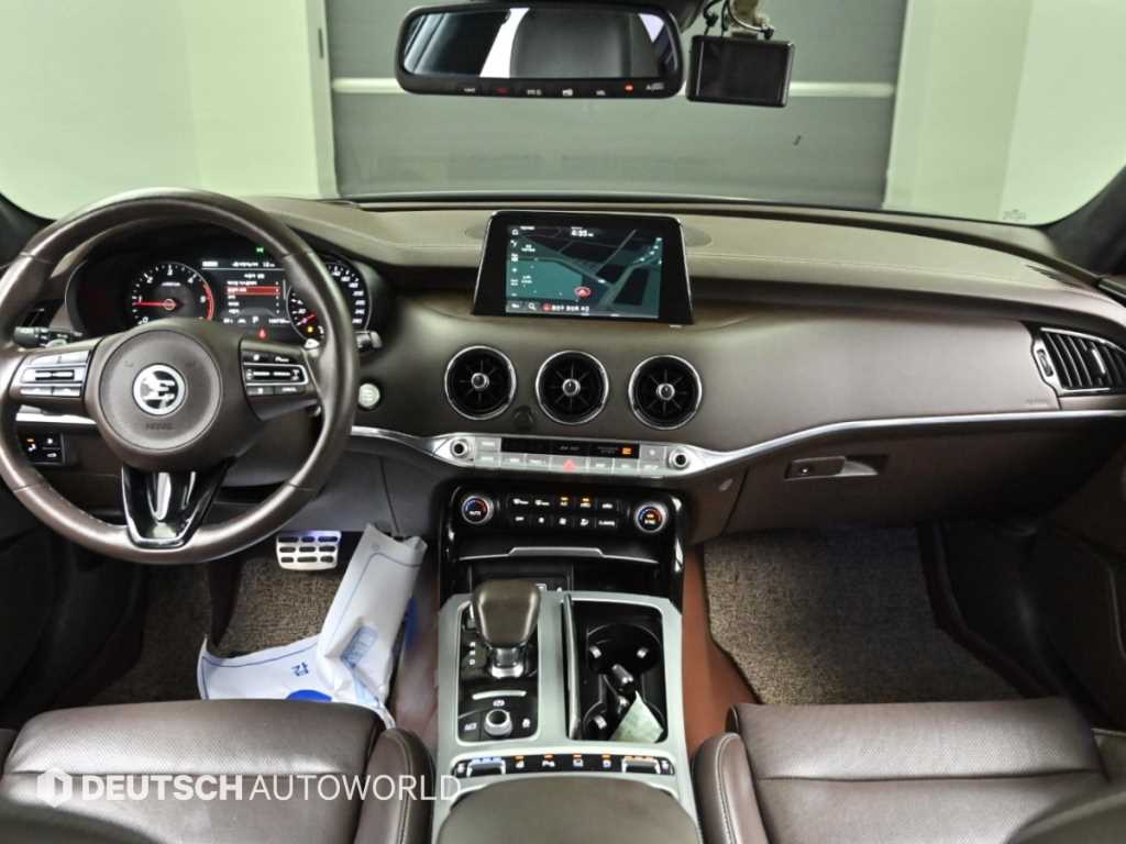 Kia Stinger — photo 07