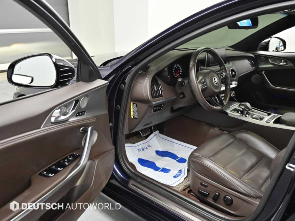 Kia Stinger — photo 11