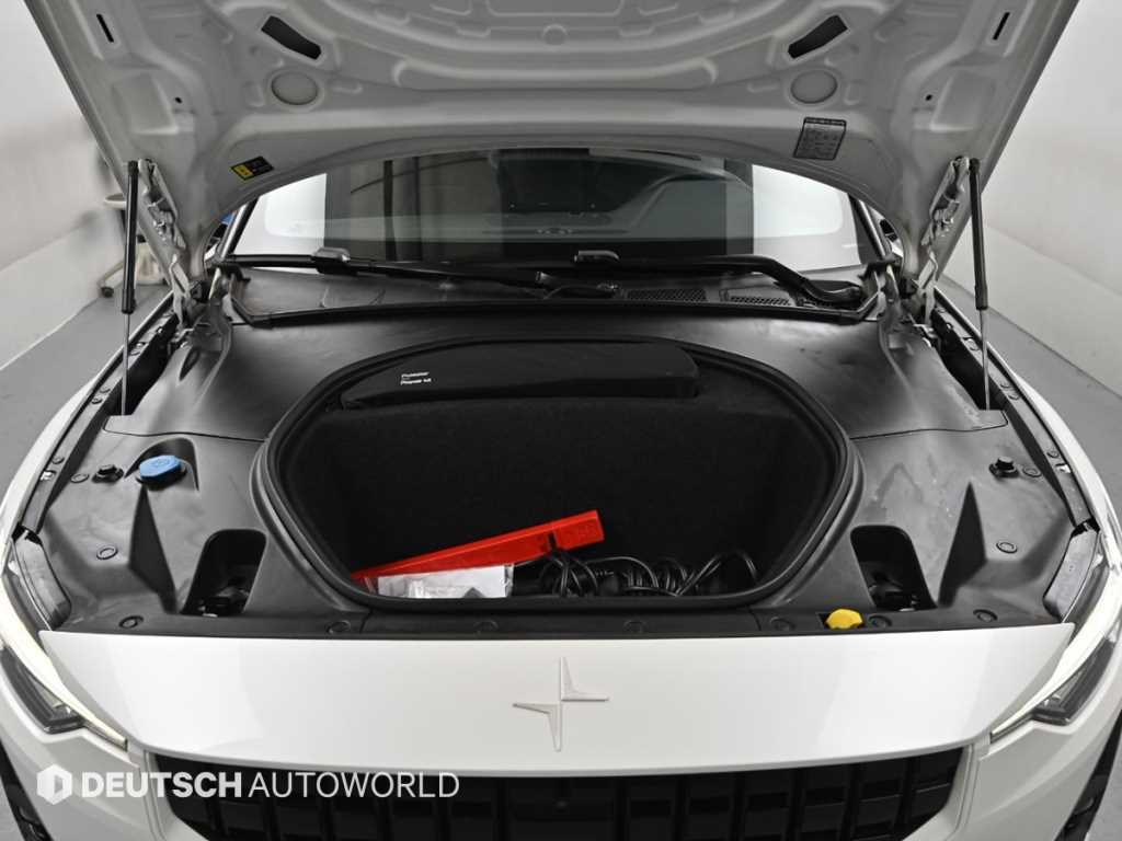 Polestar Polestar 2 — photo 06
