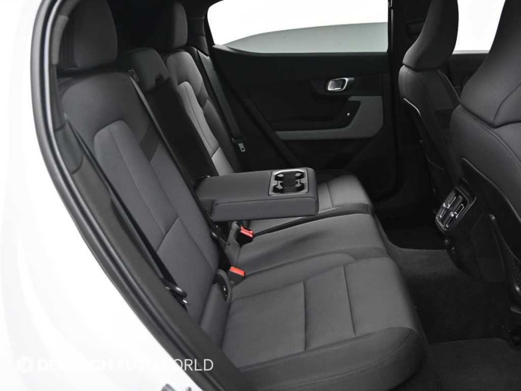 Polestar Polestar 2 — photo 12