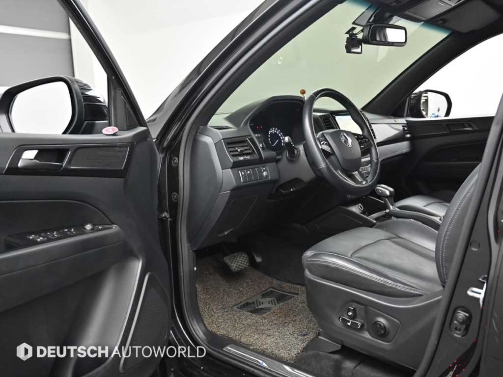 KGM Rexton — photo 11