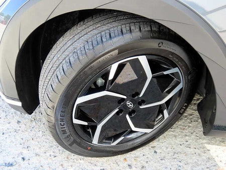 Hyundai Ioniq5 — photo 18