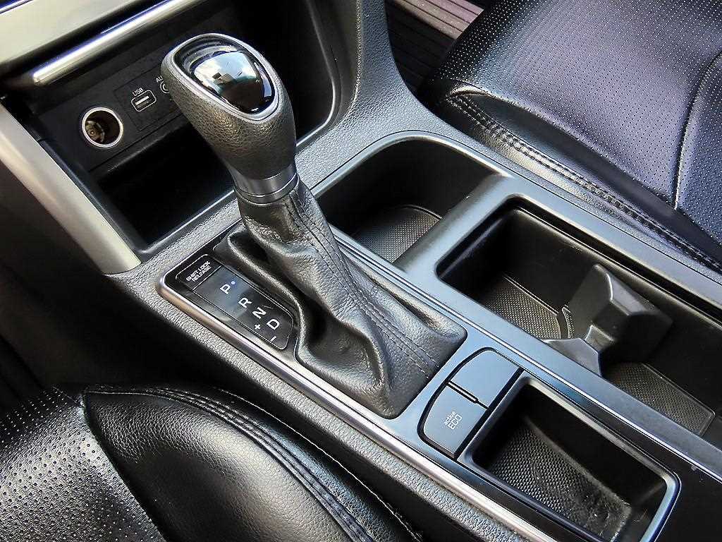 Hyundai Sonata — photo 10