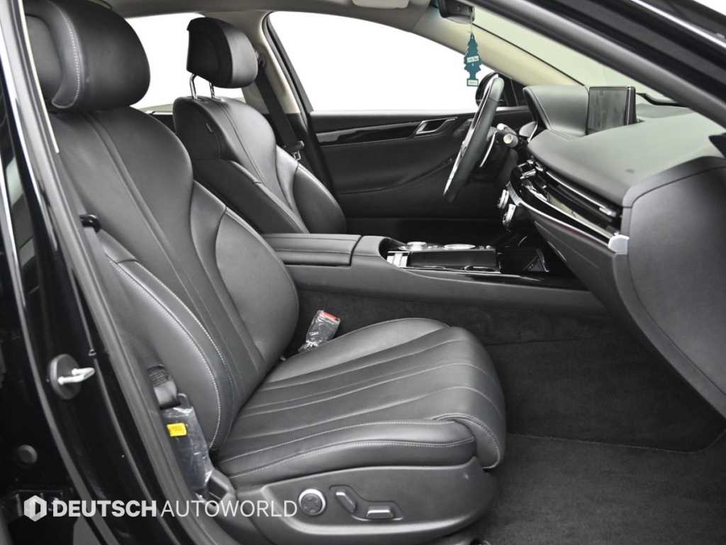 Genesis G80 — photo 12