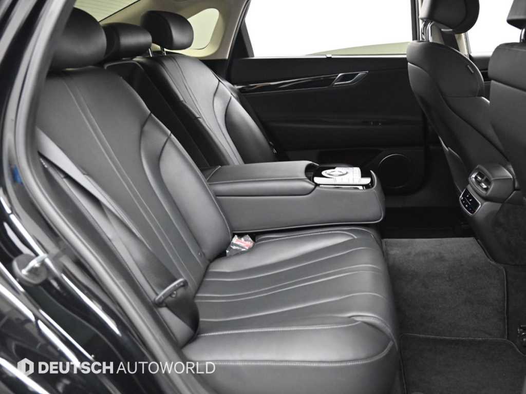 Genesis G80 — photo 13