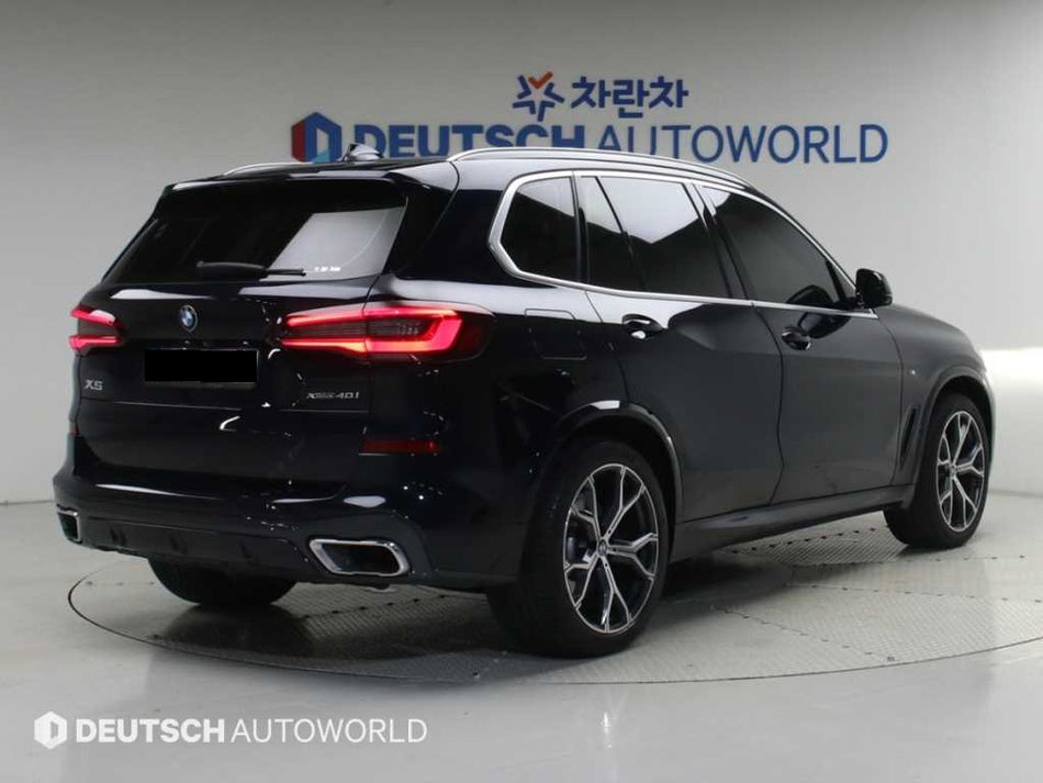 BMW X5 — photo 02