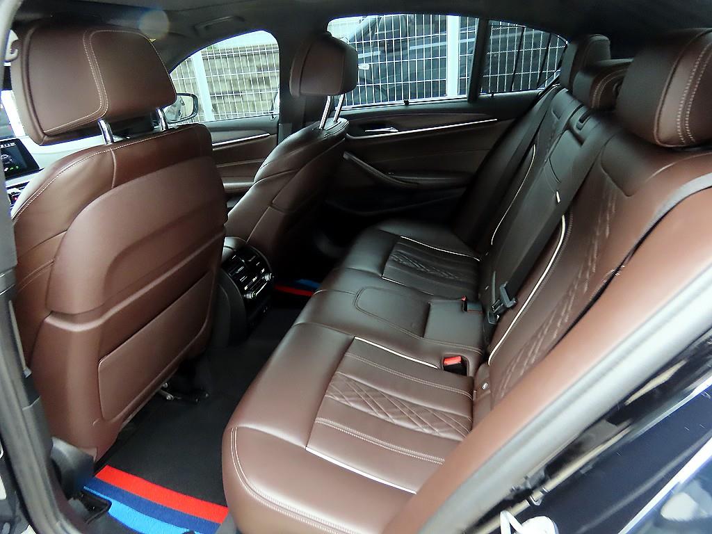 BMW 5-Series — photo 06