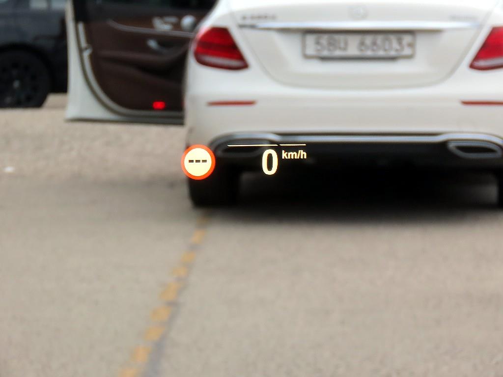 BMW 5-Series — photo 10