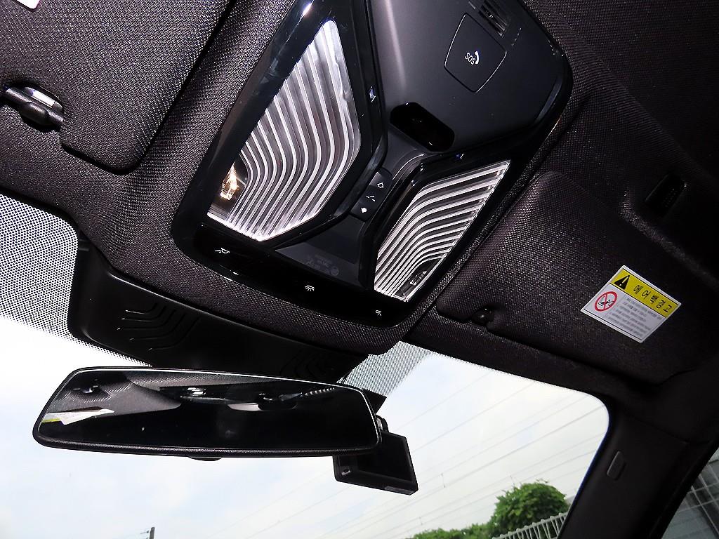 BMW 5-Series — photo 15