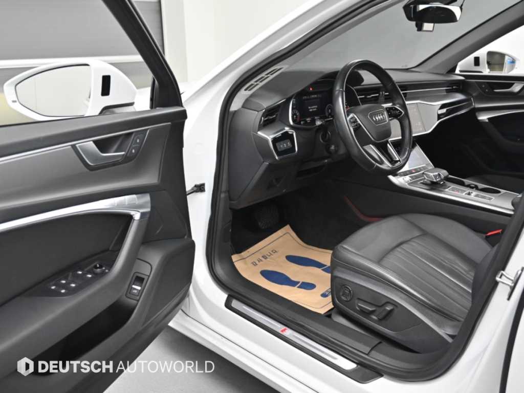 Audi A6 — photo 11