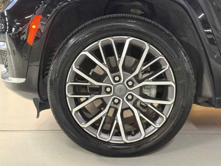 Jeep Cherokee — photo 16