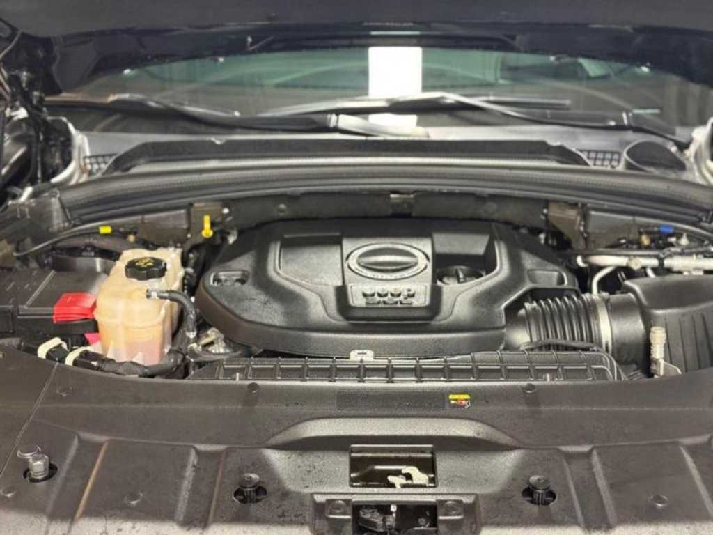 Jeep Cherokee — photo 17