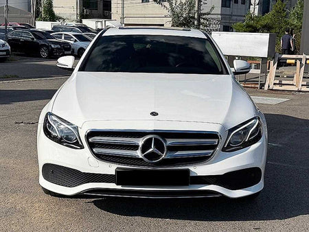 Mercedes-Benz E-Class — photo 01