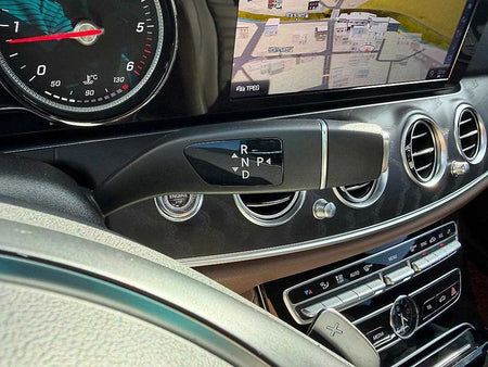 Mercedes-Benz E-Class — photo 11