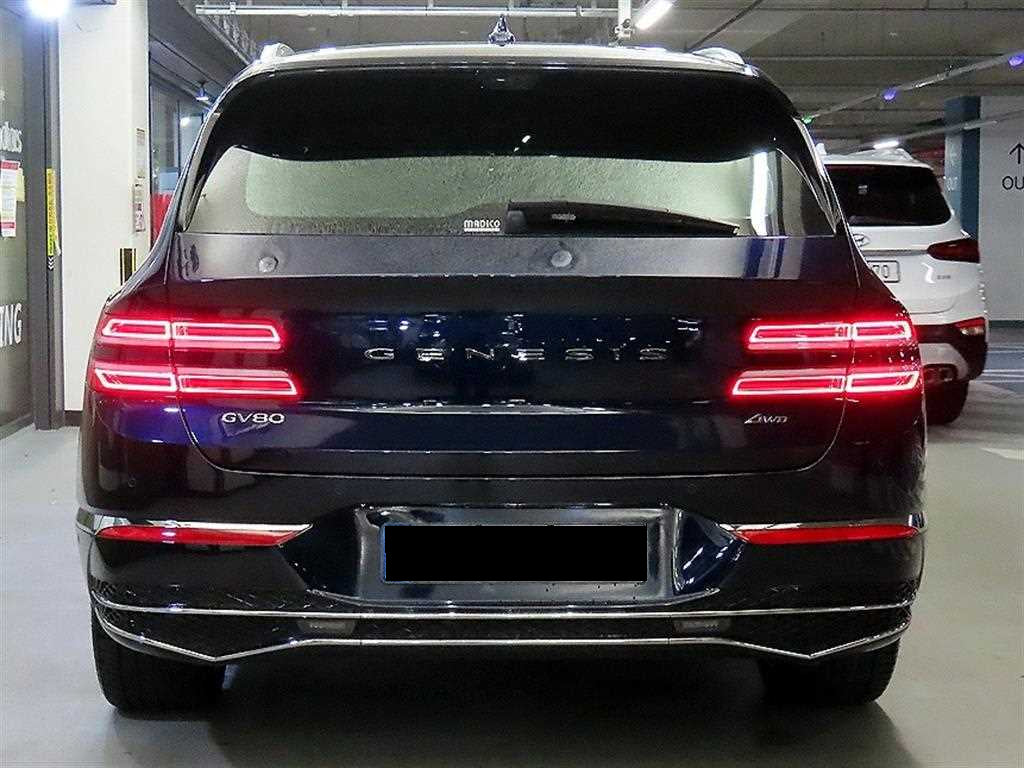Genesis GV80 — photo 05