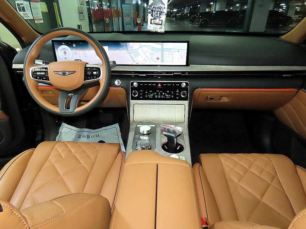 Genesis GV80 — photo 10