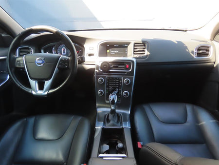 Volvo S60 — photo 07