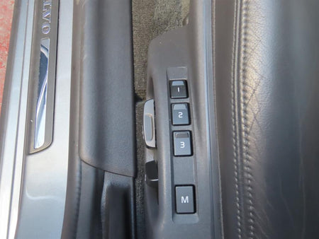 Volvo S60 — photo 14