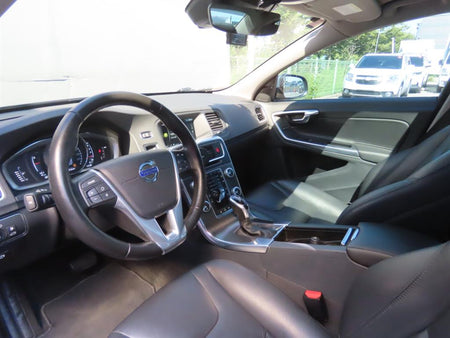 Volvo S60 — photo 16