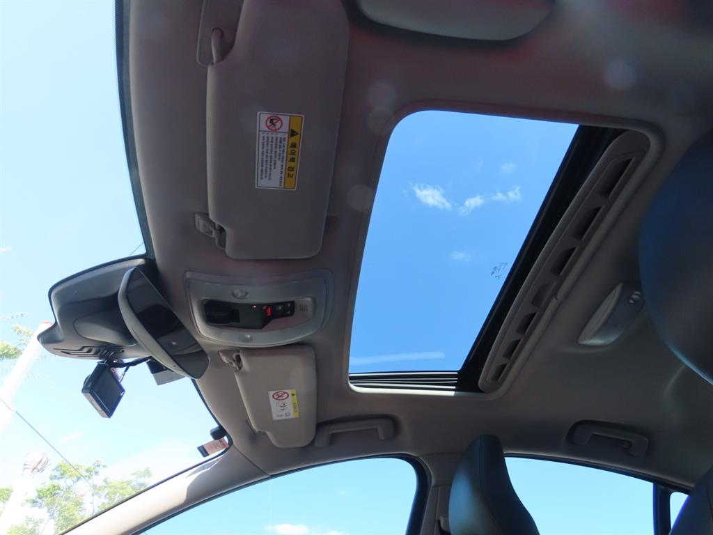 Volvo S60 — photo 17