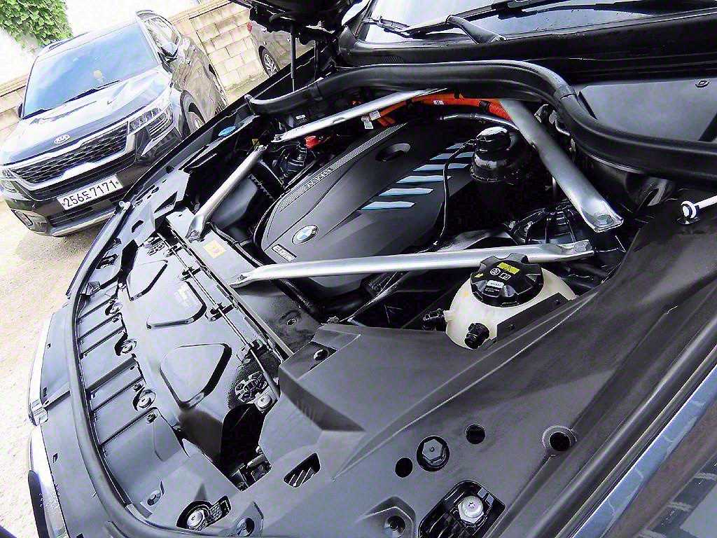 BMW X5 — photo 19