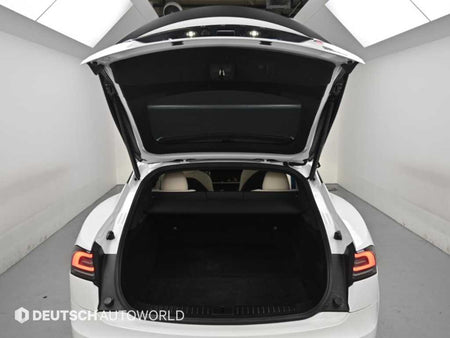 Tesla Model S — photo 19