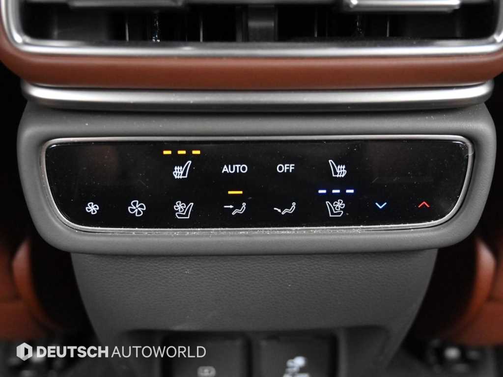 Genesis GV80 — photo 16