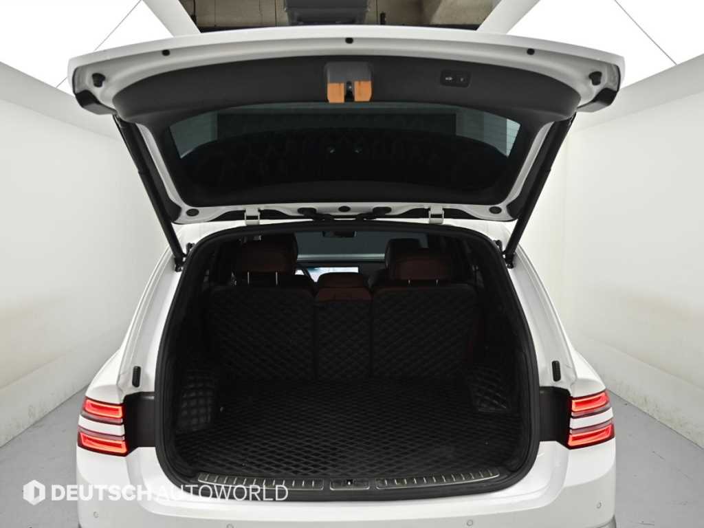 Genesis GV80 — photo 19