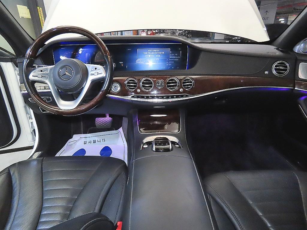 Mercedes-Benz S-Class — photo 10